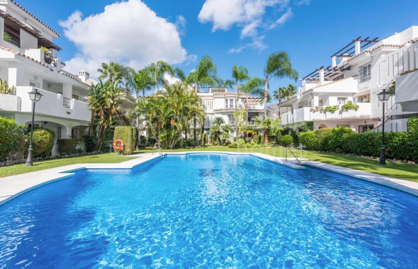 4 Bed House With Pool Walk To Puerto Banus Fast Internet Villa Marbella Luaran gambar