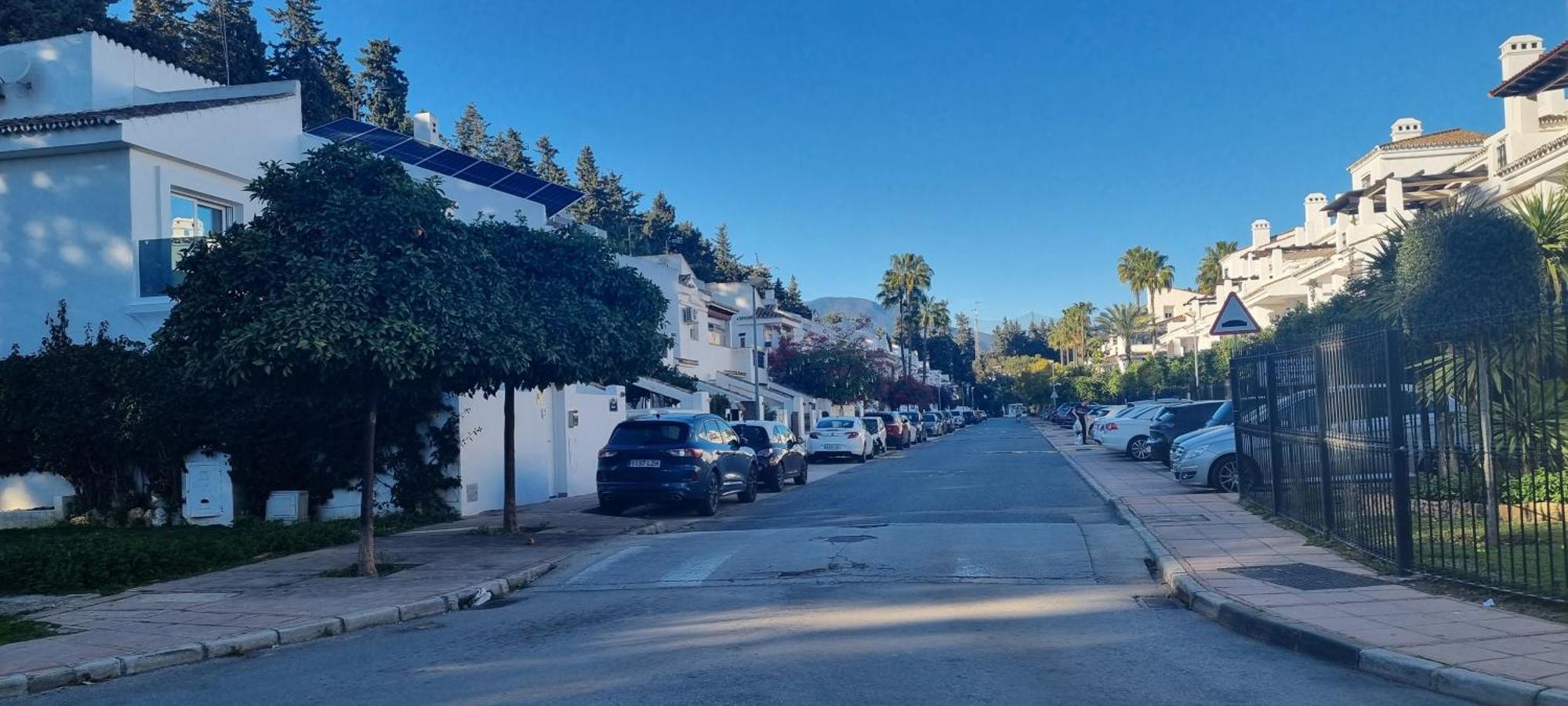 4 Bed House With Pool Walk To Puerto Banus Fast Internet Villa Marbella Luaran gambar