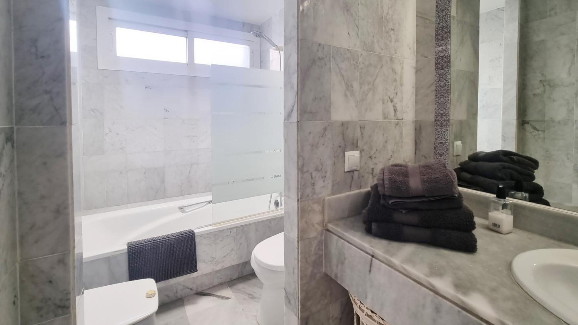 4 Bed House With Pool Walk To Puerto Banus Fast Internet Villa Marbella Luaran gambar